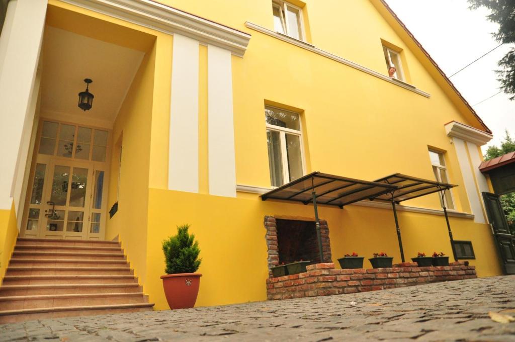 Boutique Hotel Villa P Úzhgorod Exterior foto