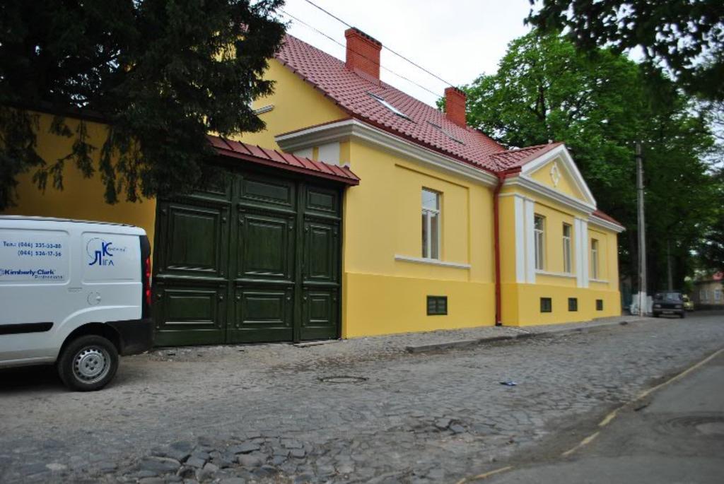Boutique Hotel Villa P Úzhgorod Exterior foto